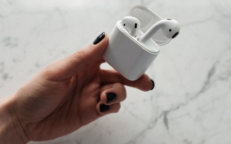 7-reasons-that-your-airpods-sound-echoey-2023