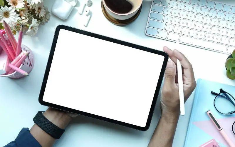 Does Apple Pencil Drain iPad Battery? (Must Know This) 2023